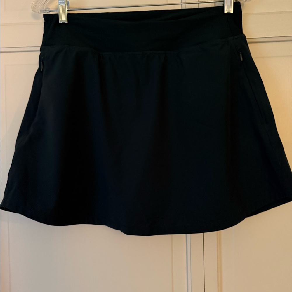 Old Navy forest green stretchtech Athletic athleisure Skort medium